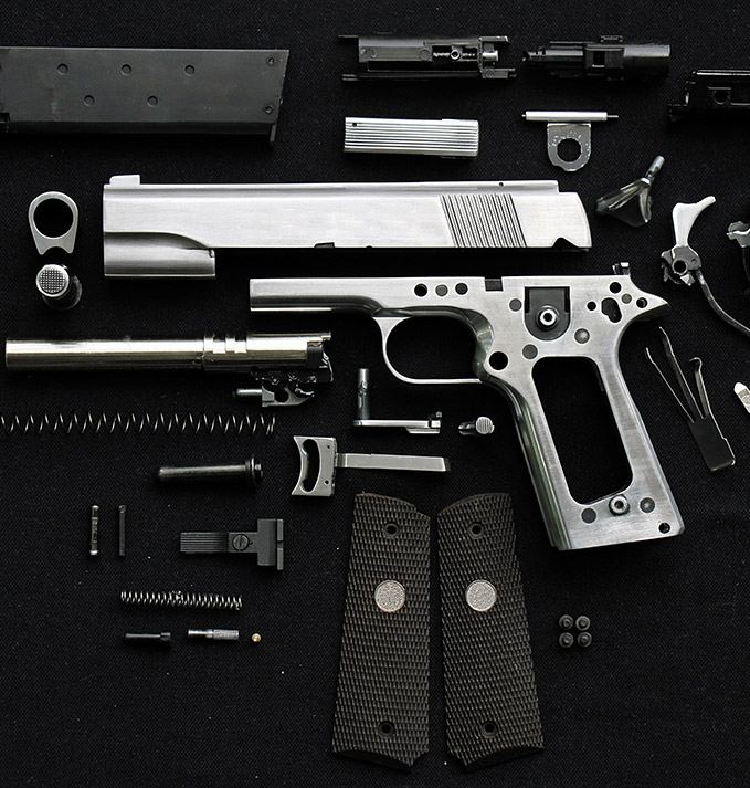 Repara&ccedil;&atilde;o de armas na Loja Amster